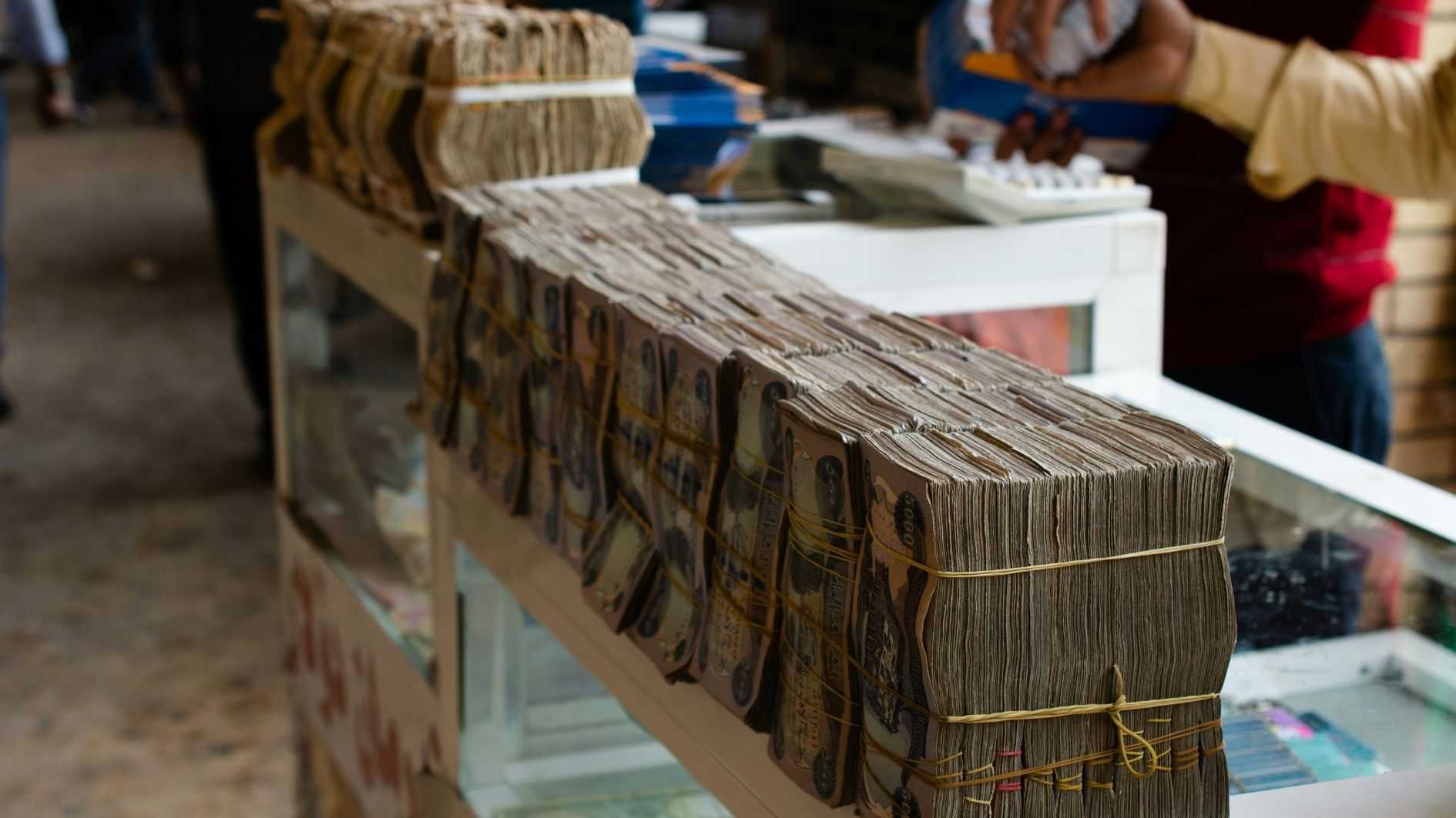 Bingung Tukar Uang Asing? Ini Dia Money Changer yang ada di Garut
